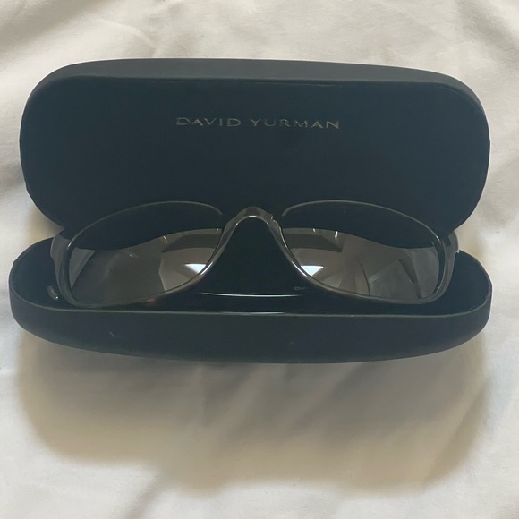 David Yurman sunglasses w case - Picture 5 of 5